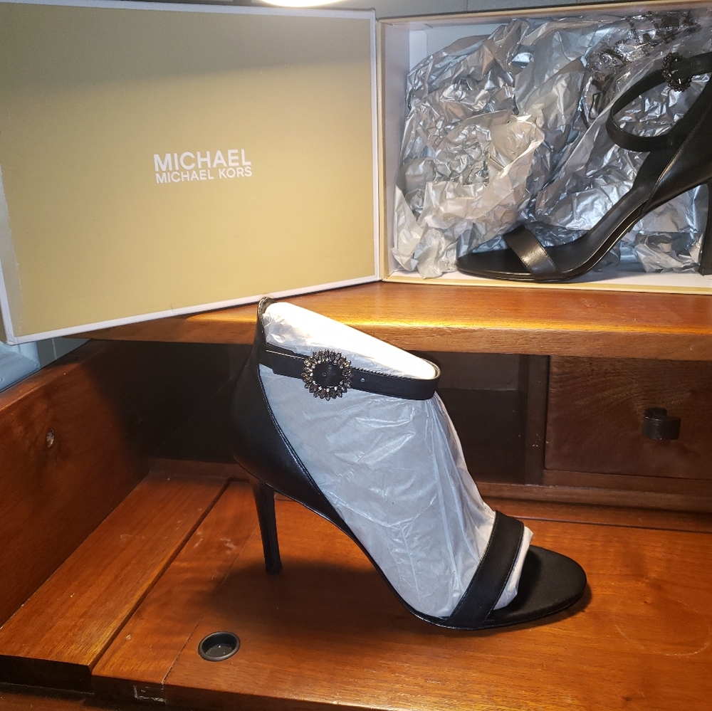 Michael Kors,  size 9, black